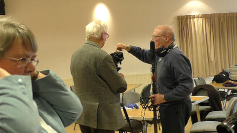 01 Jim Mcneill explains something to Hugh Trevor